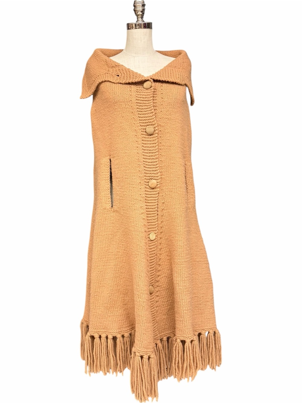 Vintage Handmade Heavy Knit Poncho Cape Camel Button Front Fringe One Size